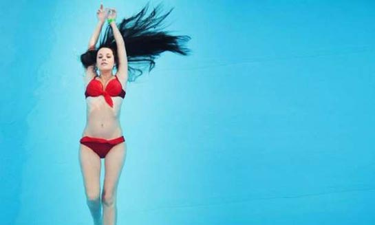 Regl İken Denize Girmek Riskleri ve Sonrası